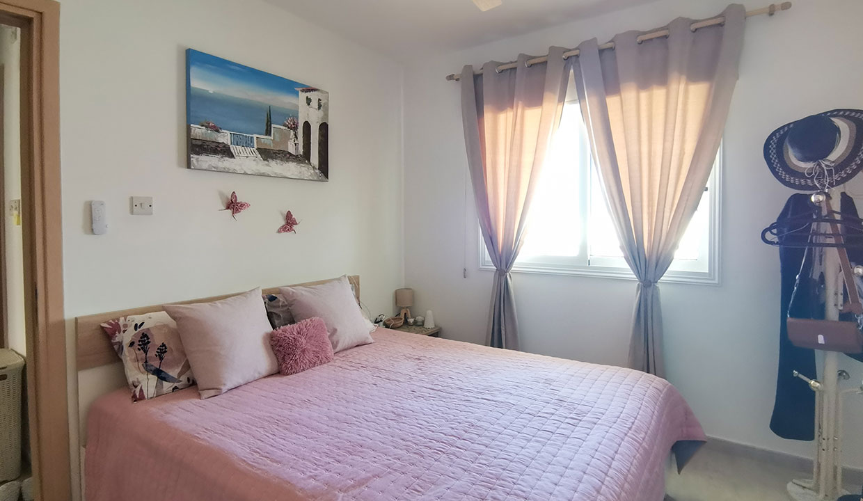 3-Bedroom Apartment in Kapparis w/Title Deeds