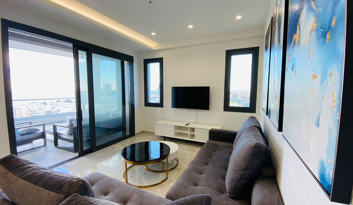 3-Bedroom Aprtment in Limassol w/Title Deeds - ROI 7.8%