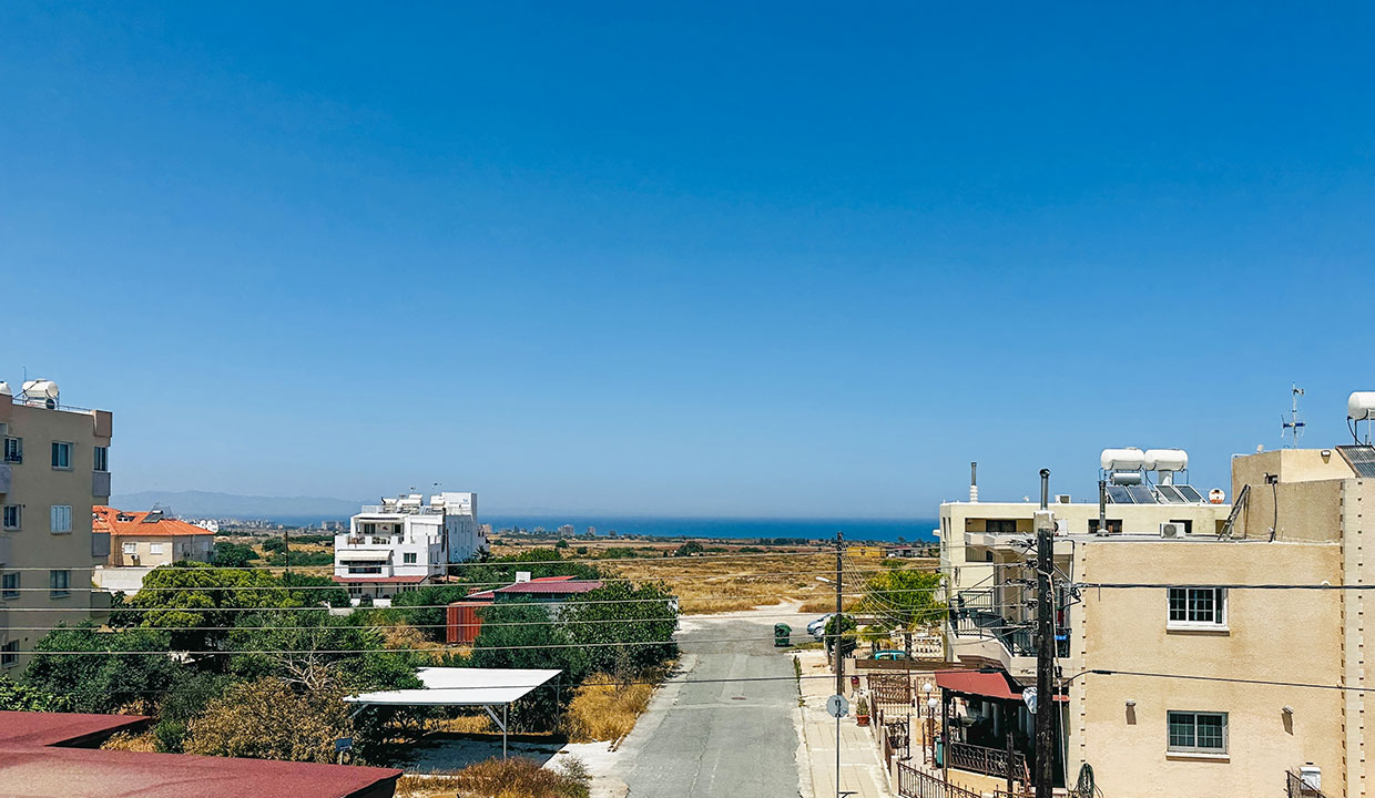 2-Bedroom Apartment in Paralimni w/Title Deeds