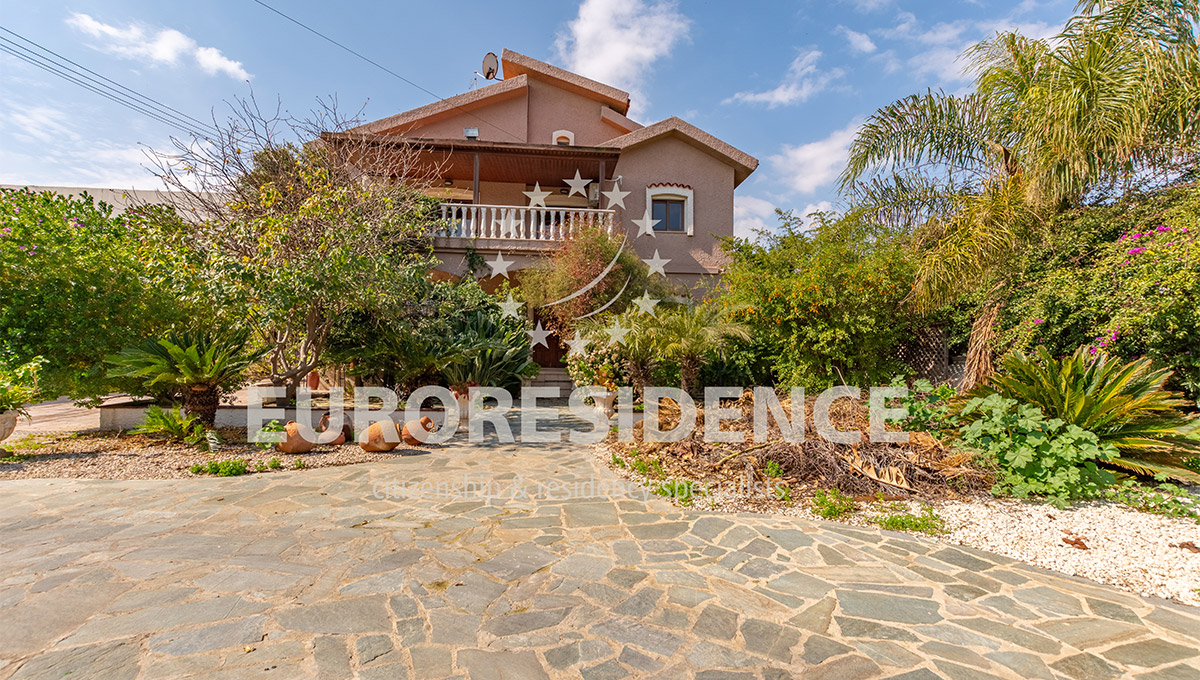 Villa in Paralimni